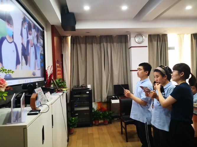 禤景荣学校插班生网站入口 香港三水同乡会招生政策