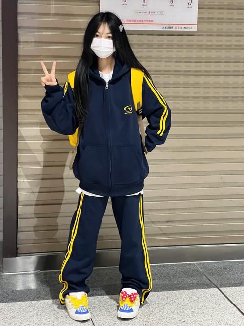 香港中学插班考试着装指南 得体穿搭提升印象分